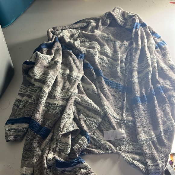Grey with blue and white stripes pullover - Picture 2 of 2